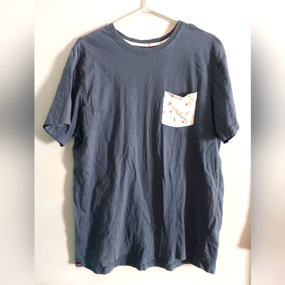 T shirt size xlarge